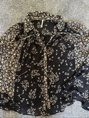 Free People Black Top with Cream Floral Print Size M